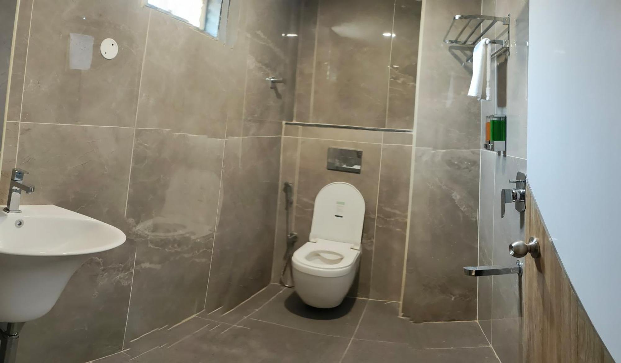 Hotel Phoenix Grand Visakhapatnam Ngoại thất bức ảnh